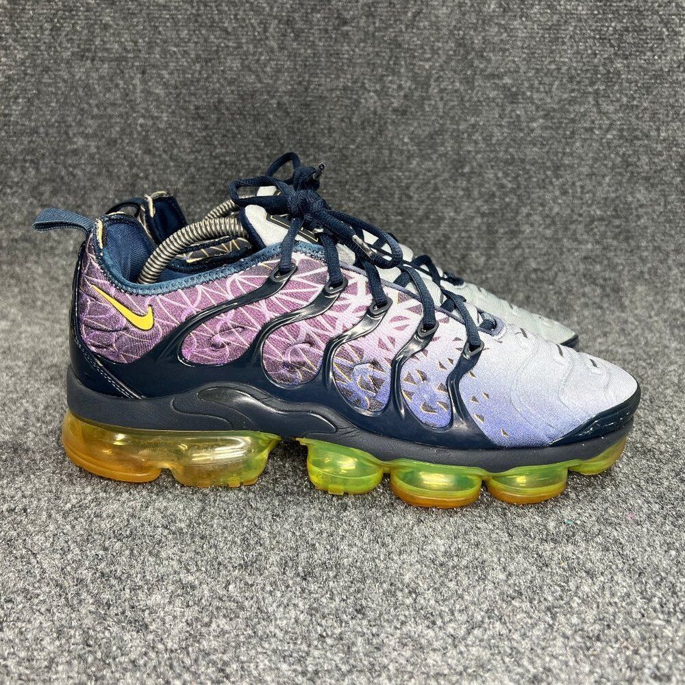 Nike‎ Air VaporMax Plus Shoes Men's Size 9.5 Geometric Obsidian Laser Orange
